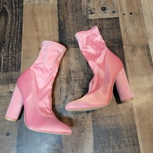 7 Pink Satin Cape Robbin Go Go Sock Boots *Flawed*